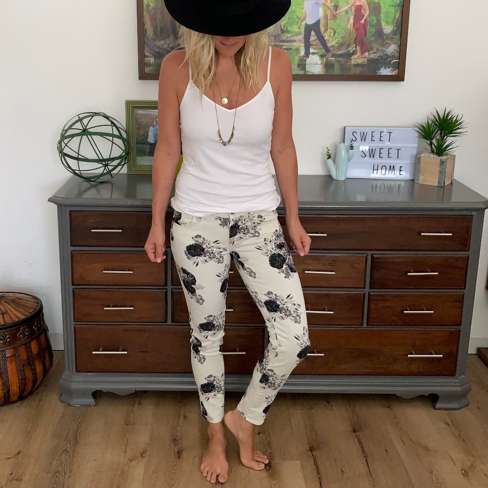 American Eagle Black and White Floral Jeans